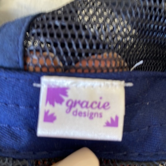 Gracie Designs Illinois State Shape Distressed Trucker Hat with Fabric - Picture 8 of 8